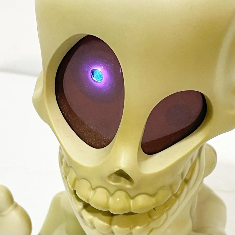 Skeleton‎ Halloween Decor Projector Swiveling Head Fotorama De Mexico 7